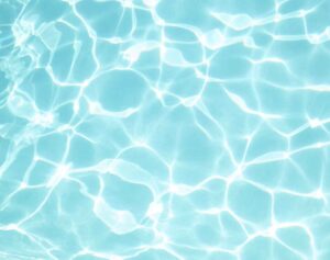 Clear pool water